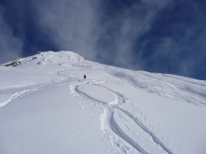 guided off-piste ski holiday with mountainbug in the French Pyrenees