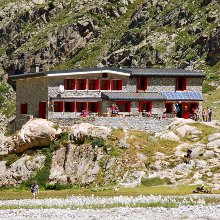 The Oulettes de Gaube refuge on an Adventurer level guided walking holiday Refuge Oulettes