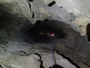 04 pot holing pryenees activity holiday